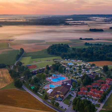 Terme Banovci - Hotel Zeleni Gaj Verzej Екстер'єр фото
