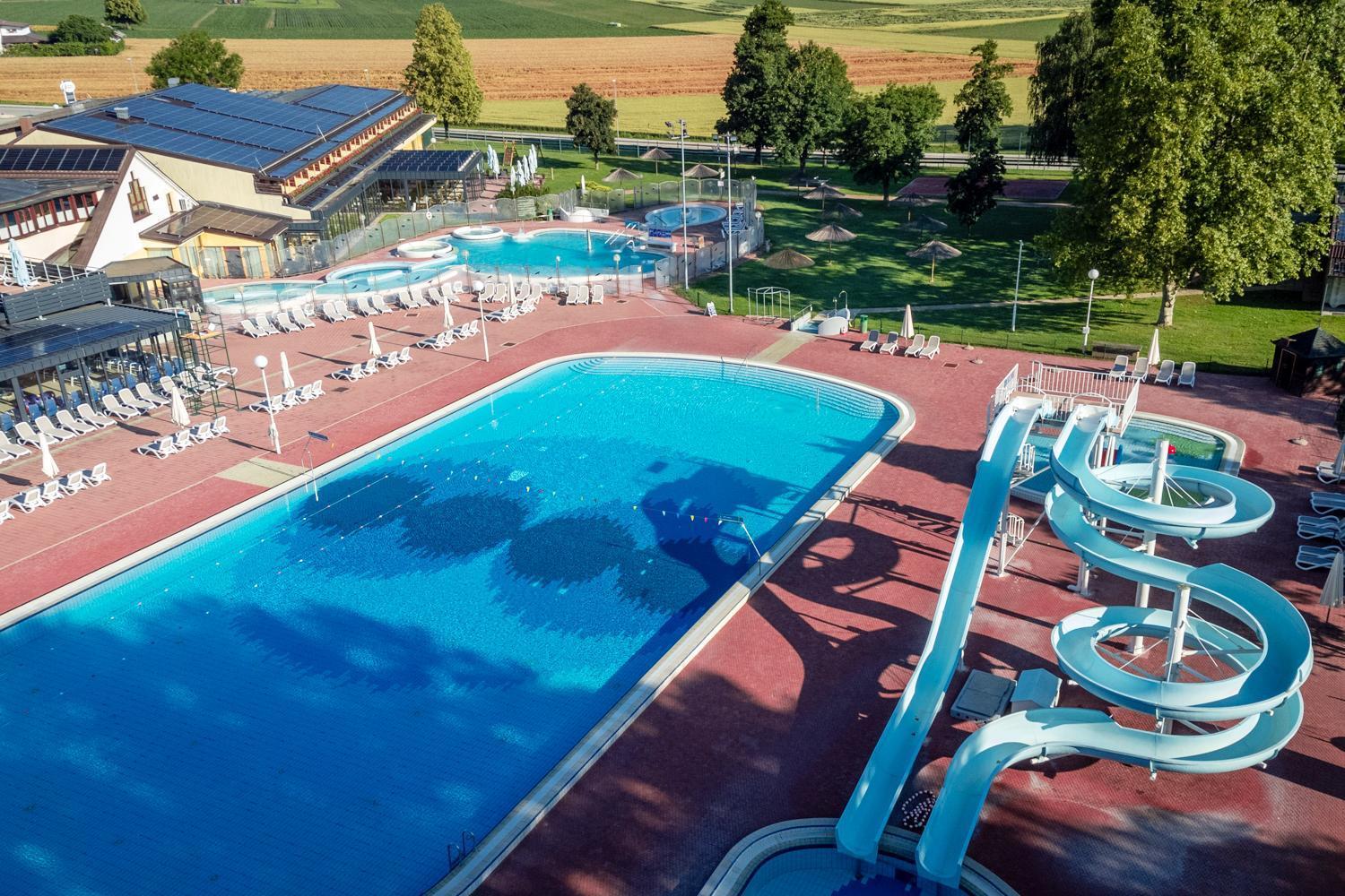 Terme Banovci - Hotel Zeleni Gaj Verzej Екстер'єр фото